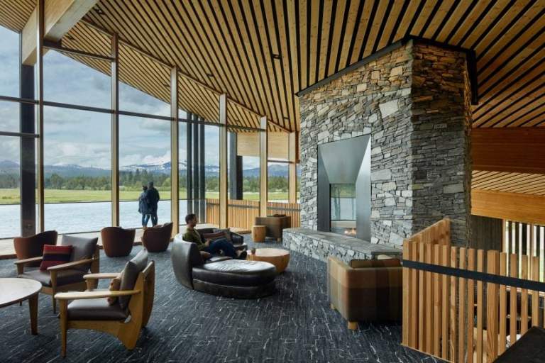 New Blackened Lodge Reflects Oregon’s Volcanic Landscape New Blackened Lodge Reflects Oregon's Volcanic Landscape