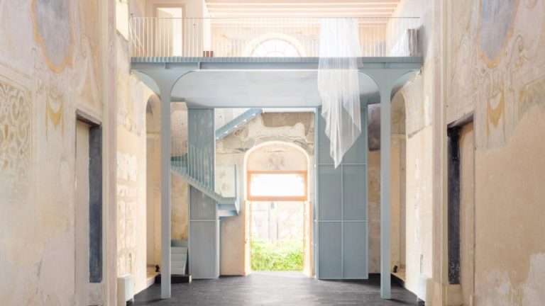 Caarpa Transforms Italian Church with Mezzanine Caarpa Transforms Italian Church with Mezzanine