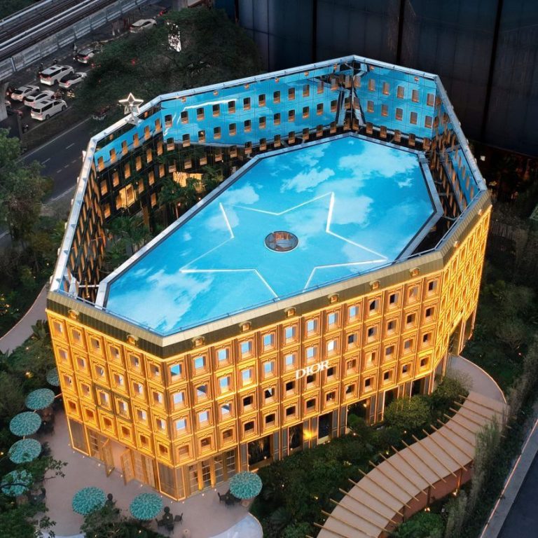 Dior Unveils Bangkok Gold House with Gleaming Golden Facade Dior Unveils Bangkok Gold House with Gleaming Golden Facade