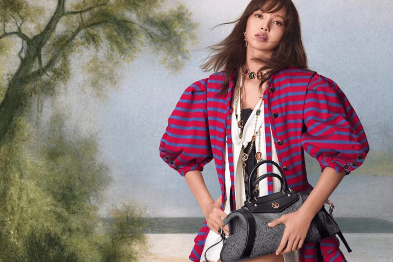 LISA Shines in Louis Vuitton’s Spring 2025 Campaign LISA Shines in Louis Vuitton’s Spring 2025 Campaign