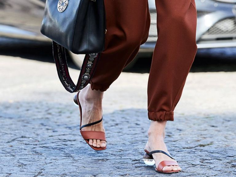 Trendy Footwear for Summer 2024: What’s Hot in the UAE trendy footwear