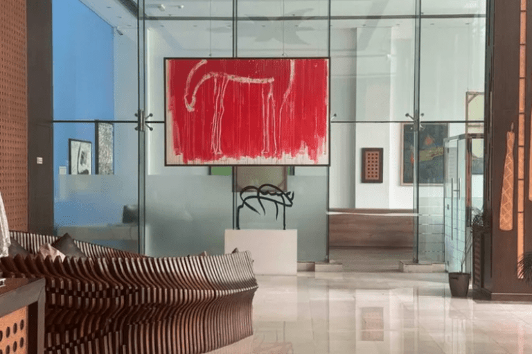 Al Bait Al Duwaliy Launches Art Exhibition Al Bait Al Duwaliy Launches Art Exhibition